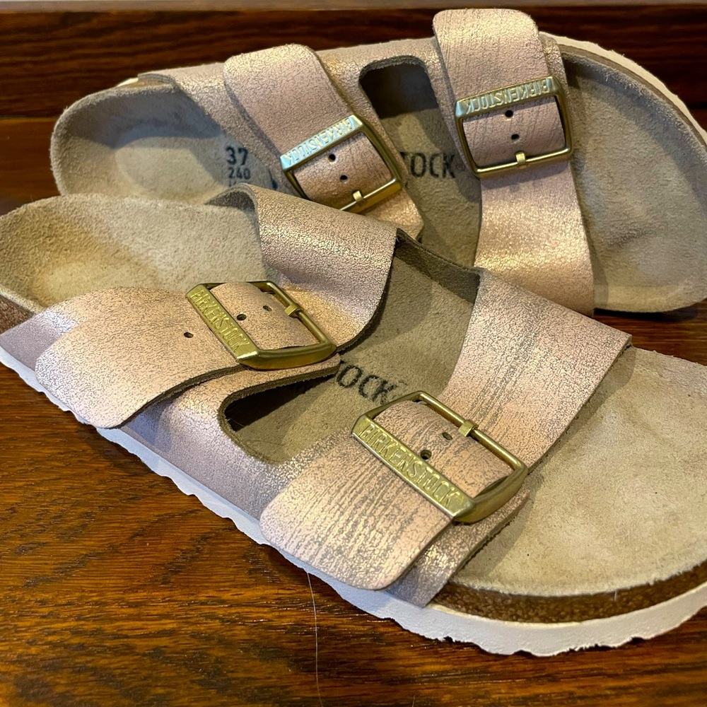 Metallic Pink Arizona Birkenstocks